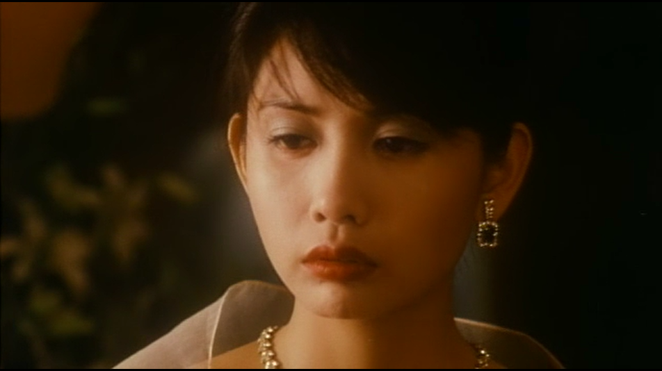 1996年的《红灯区》，主演邱淑贞、舒淇，任达华、陶大宇。故事讲一个古惑女邱淑贞如何成为一个成功妈妈桑，彻底摆脱残暴前任任达华，找到真爱儒雅帅气陶大宇的故事。